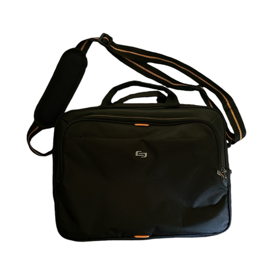 Solo padded laptop bag